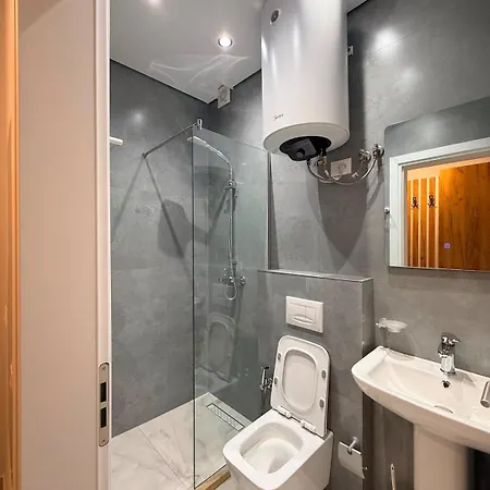 Soft Pine Apartman Golem